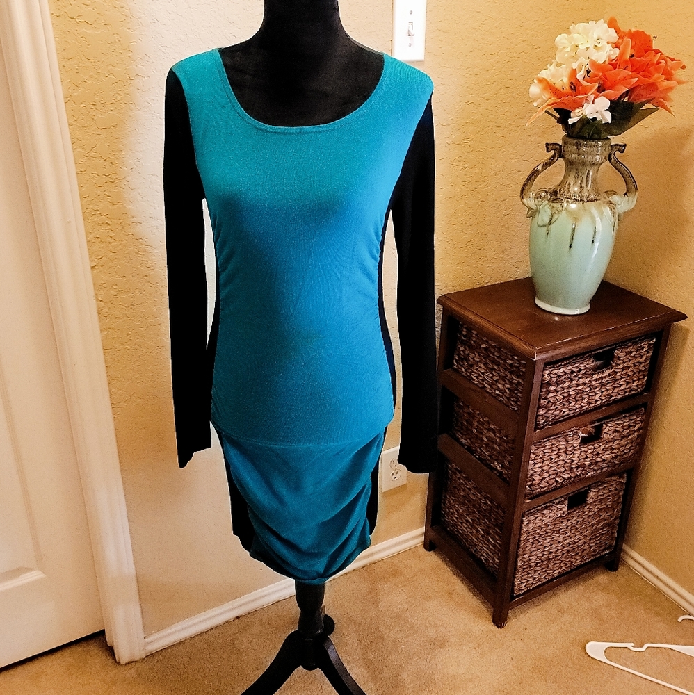 Express lightweight sweater dress‎